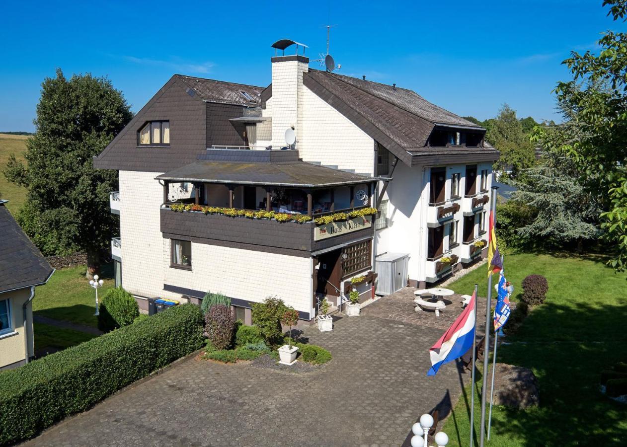 Hotel-Restaurant Maas Lutzerath Extérieur photo